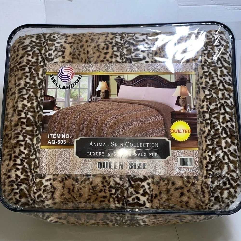 $198 New! Bella Home Luxury Soft Faux Fur Queen Blanket / Throw 3 Pc. Set